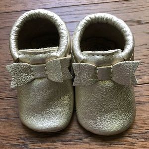 Freshly Picked Bow Moccasins